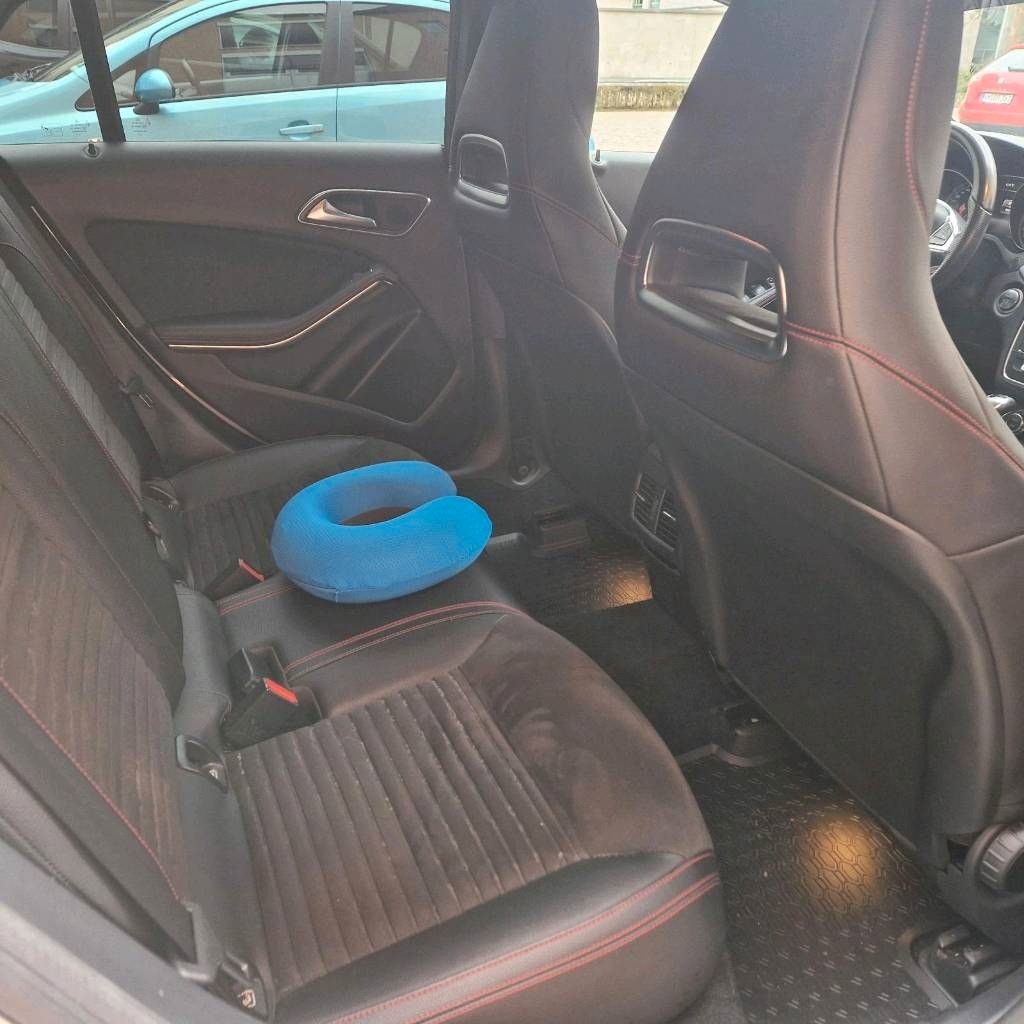 Mercedes-Benz Mercedes Benz CLA 200 foto 10