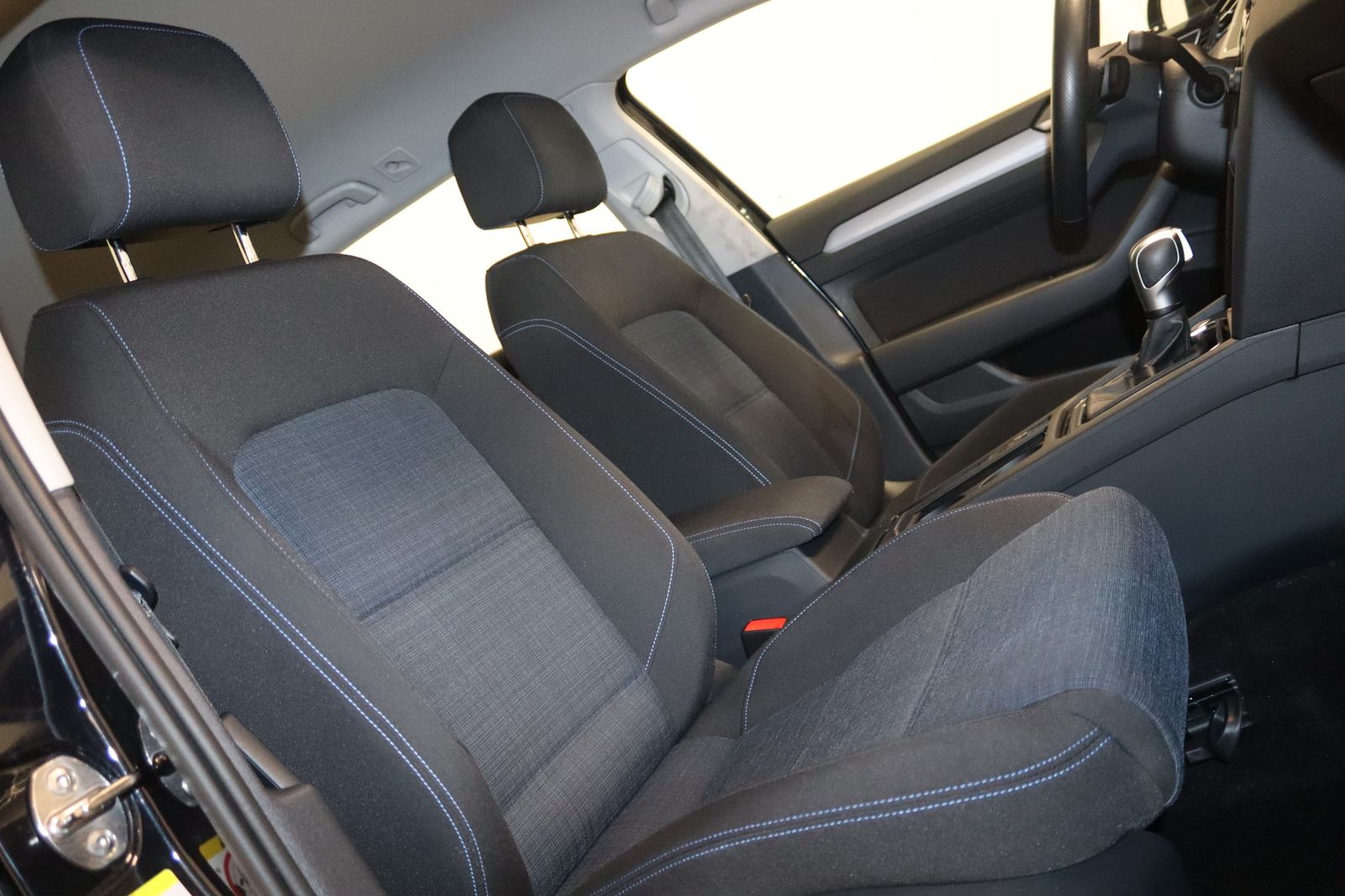 Volkswagen Passat Var. GTE-NAV-LED-KAMERA-ACC-SPUR- foto 17