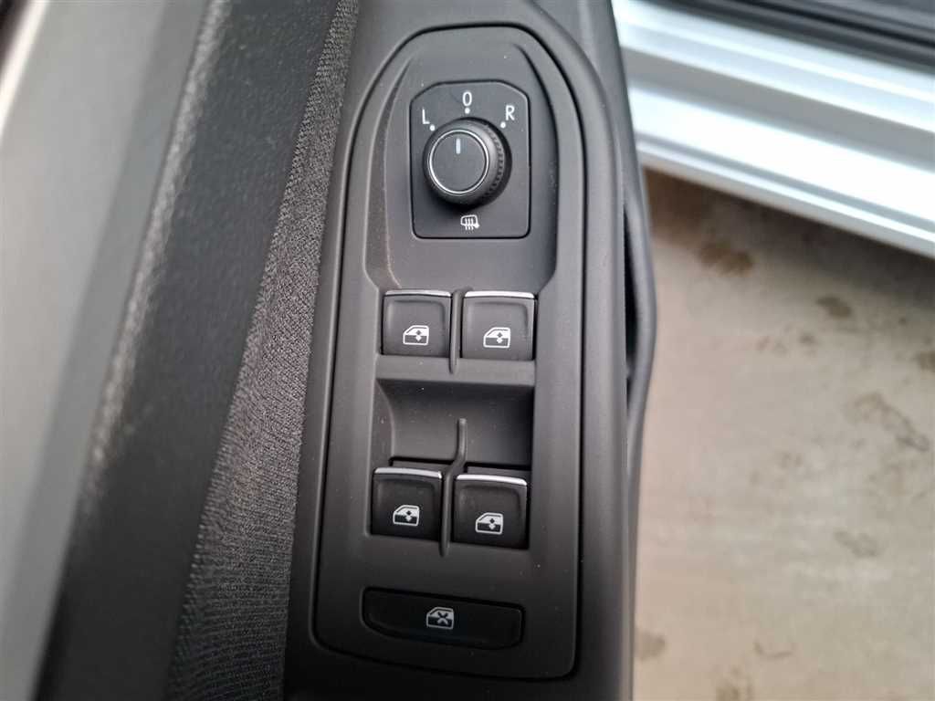 Volkswagen Golf Variant Life 2.0 TDI DSG Winterpaket Standh foto 15