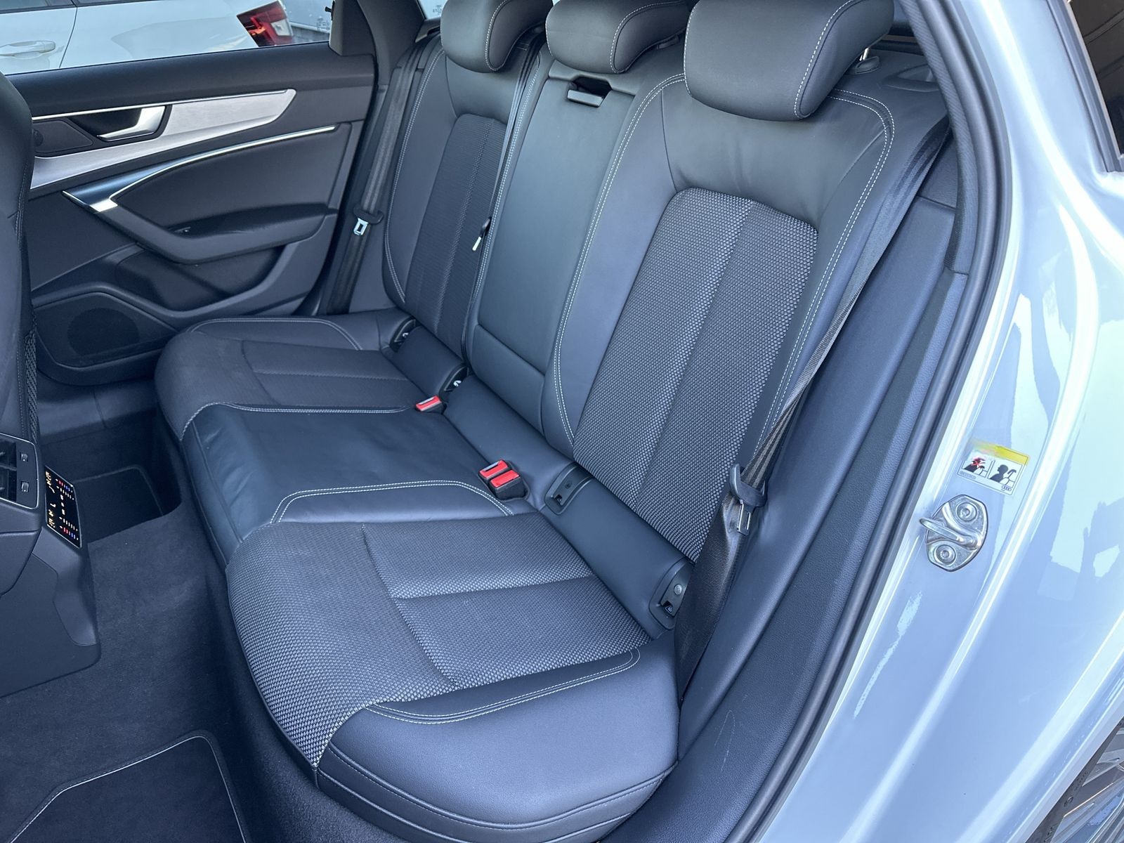 Audi A6 Avant 50 TFSI e Qu S-Line NAV+LED+VCOCK+20ZO foto 10