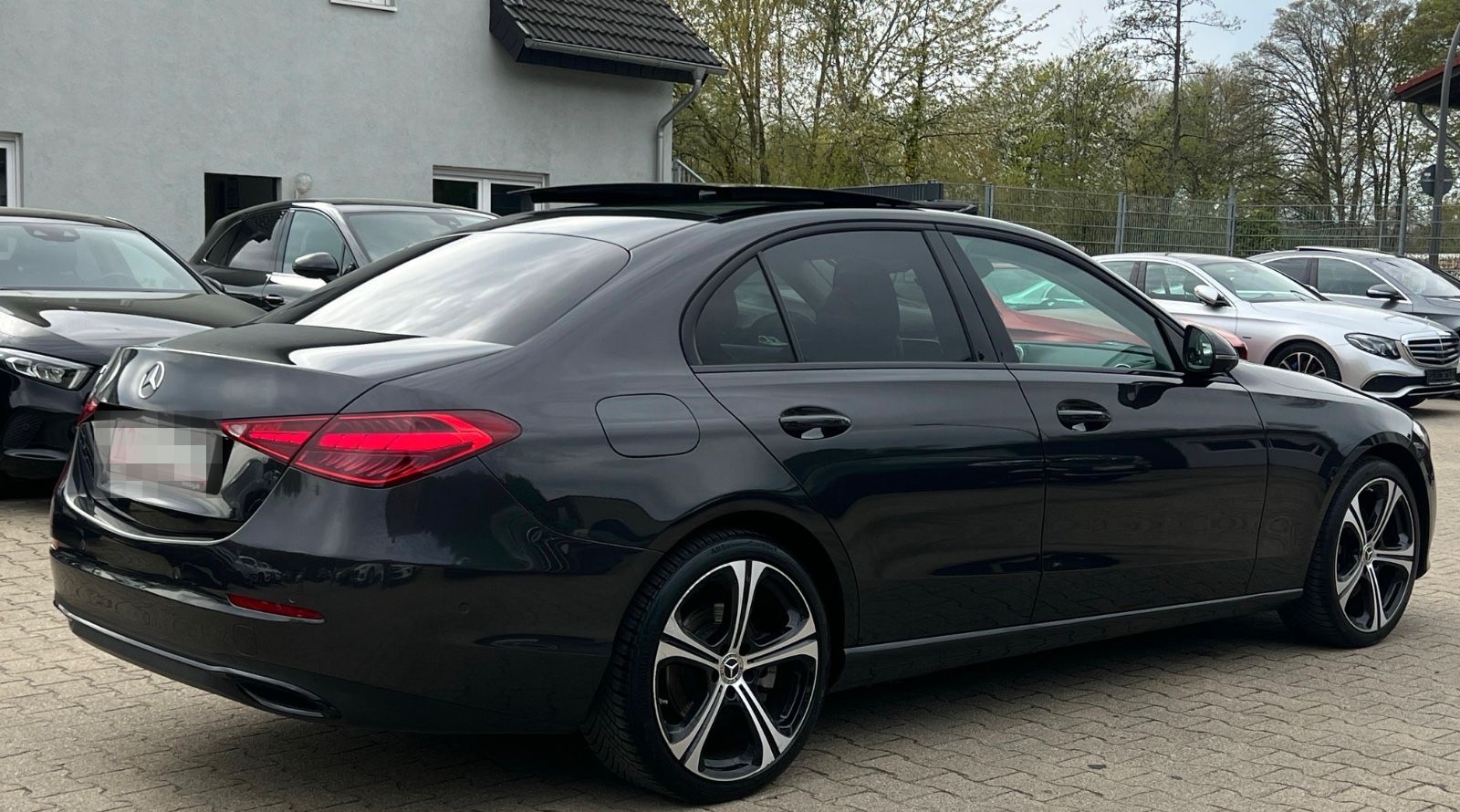 Mercedes-Benz C300 Lim. 9G-TR AVANTGARDE-PANODACH-360°CAM-LED- foto 12