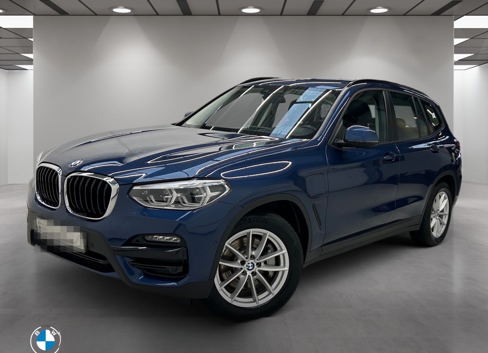 BMW X3 xDrive30e AHK LiveCockpitProf Head-Up Kamera