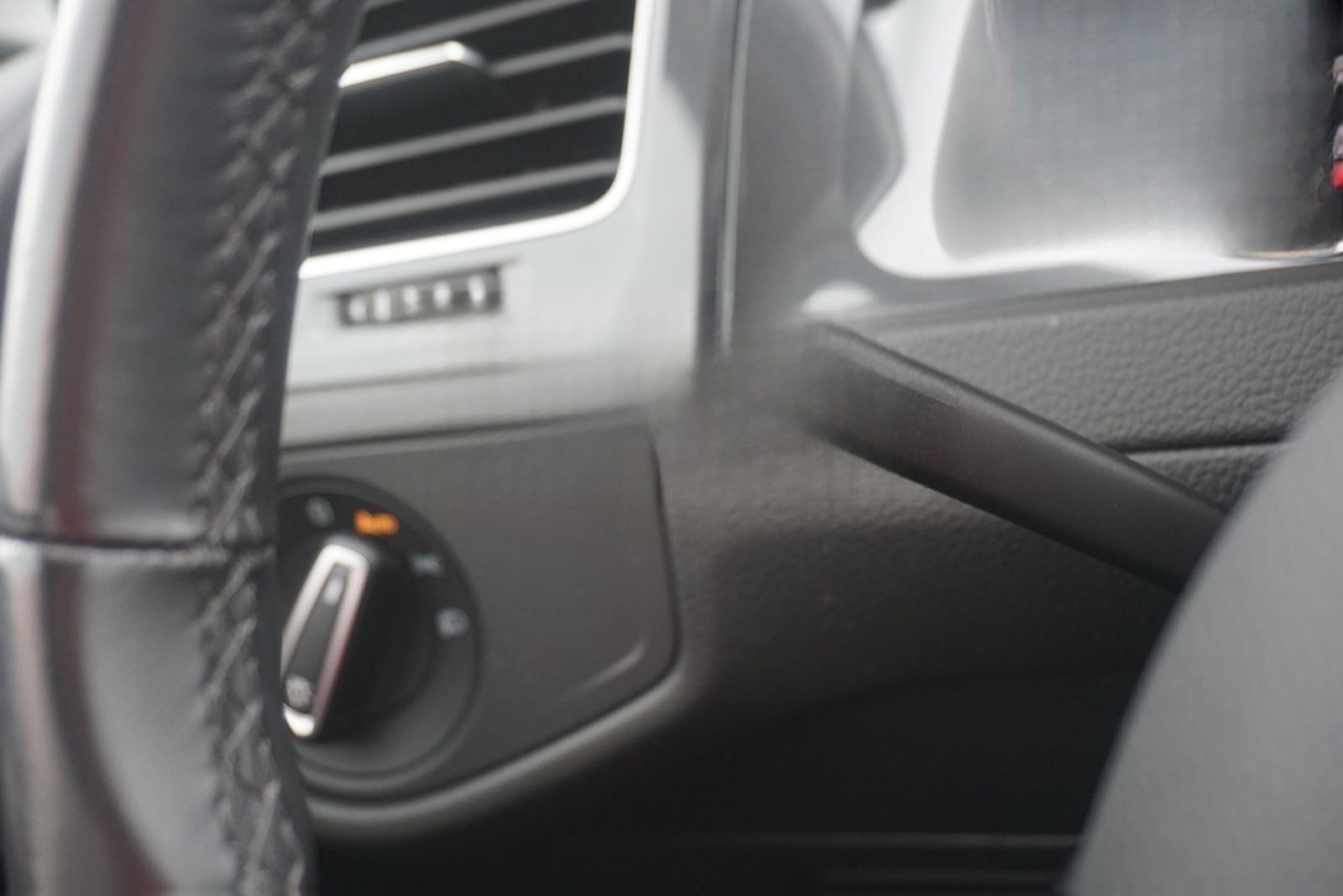 Volkswagen Golf VII Variant 1.4 TSI DSG PDC Standheizung foto 18