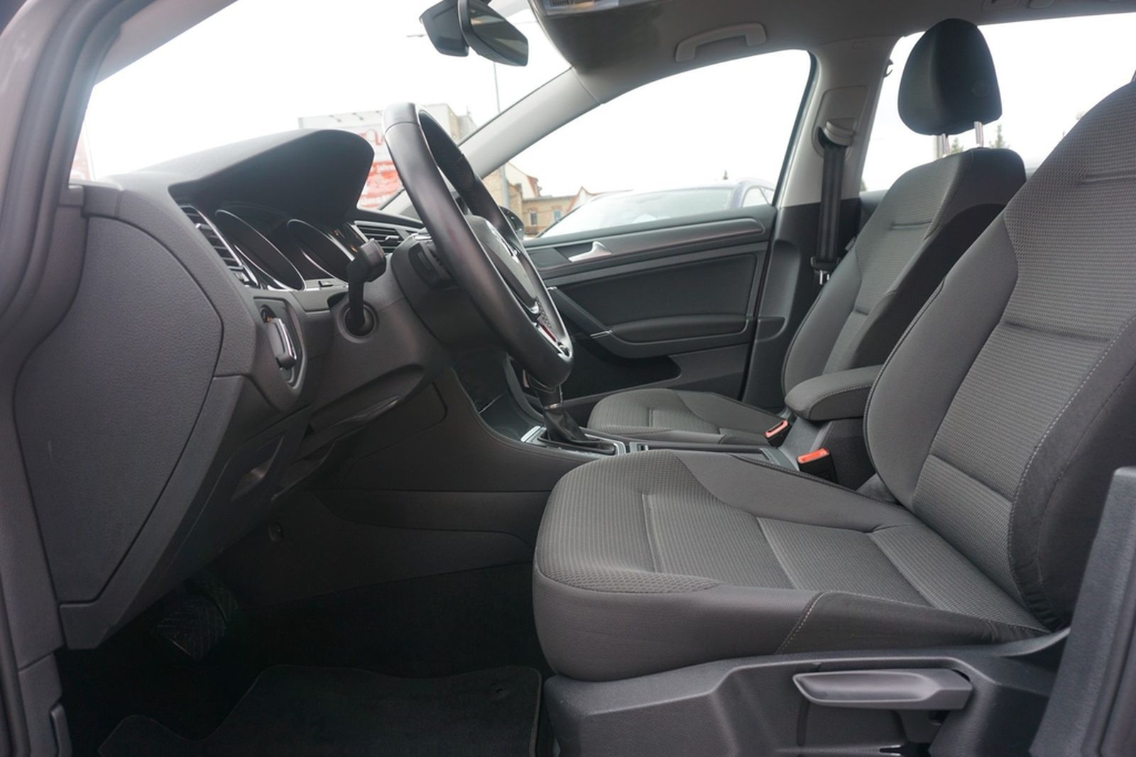 Volkswagen Golf VII Variant 1.4 TSI DSG PDC Standheizung foto 25