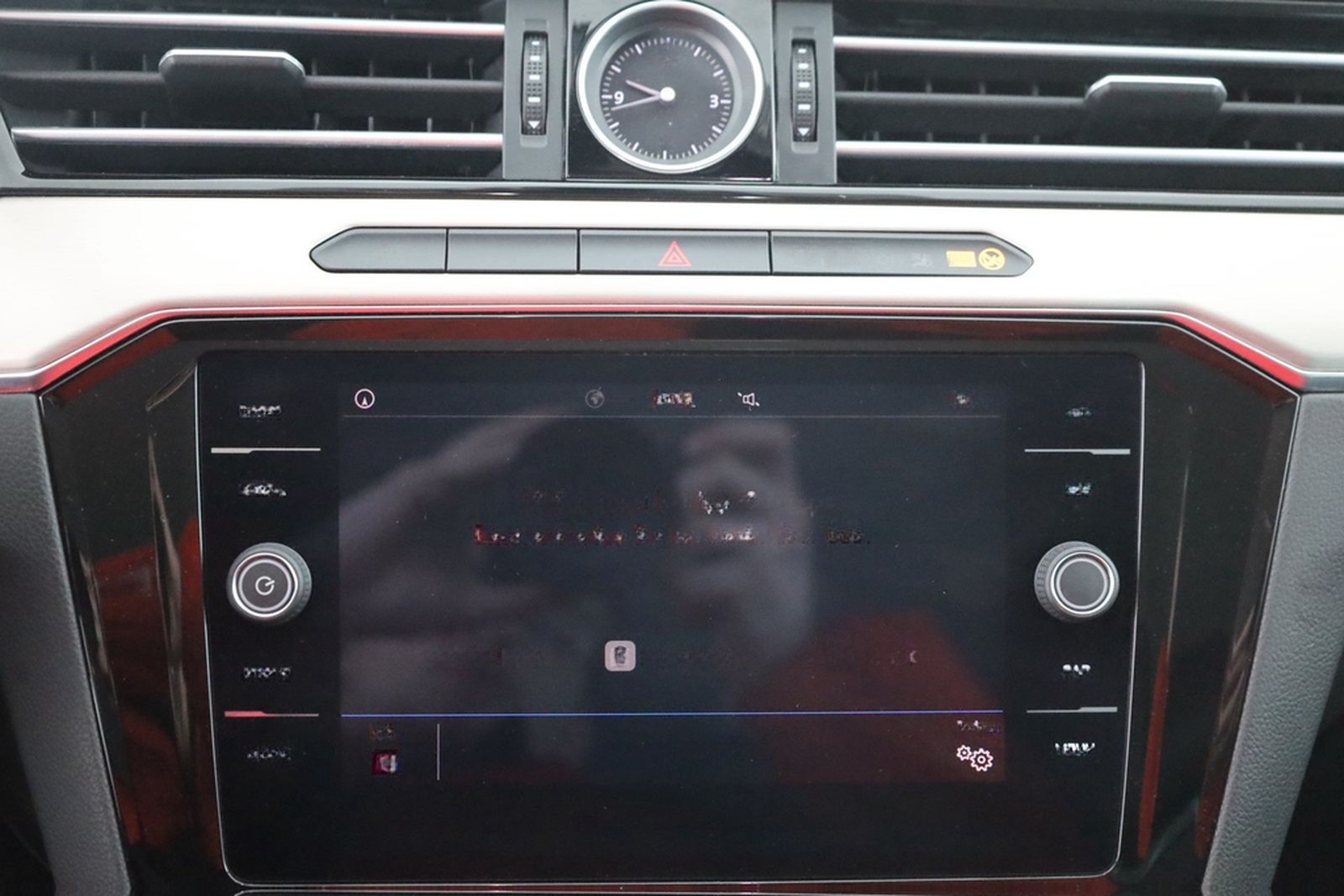 Volkswagen Passat Variant 1.8 TSI DSG Highline LED ACC AHK foto 11