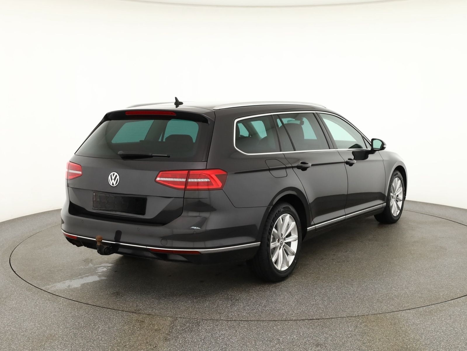 Volkswagen Passat Variant 1.8 TSI DSG Highline LED ACC AHK foto 5
