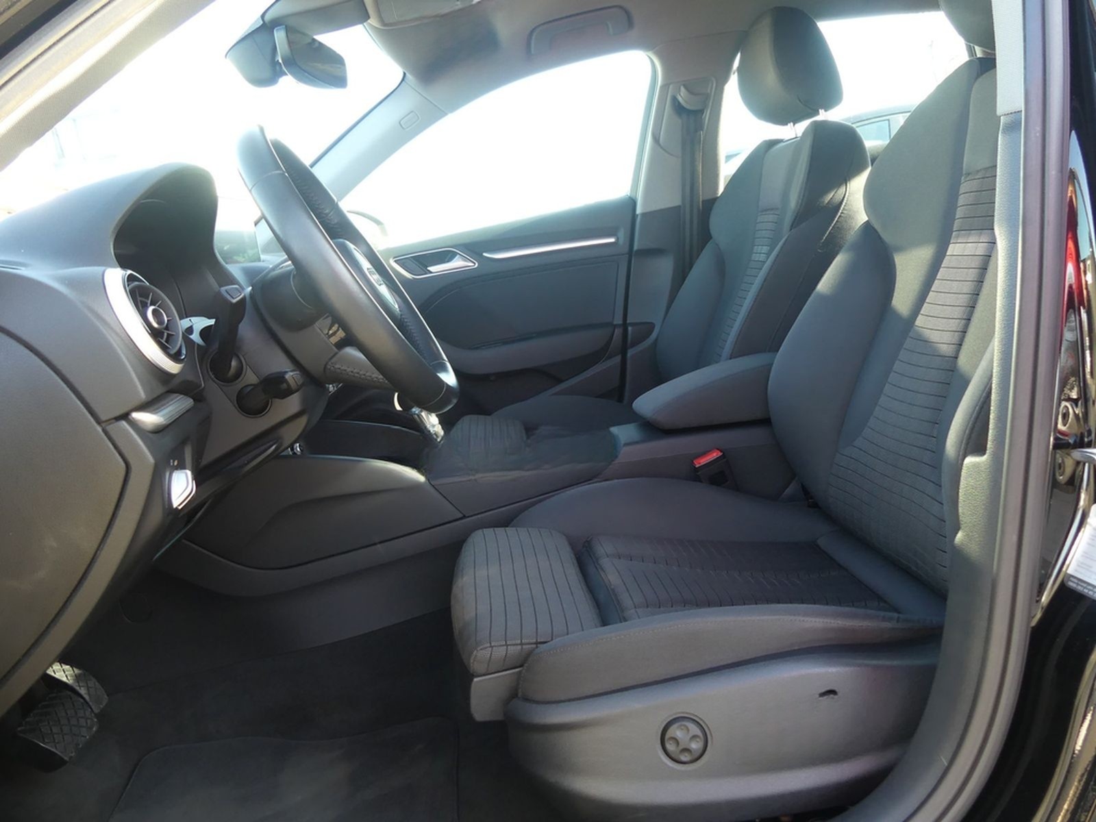 Audi A3 Sportback 1.4 TFSI LED Virtual ACC Sitzheizun foto 31