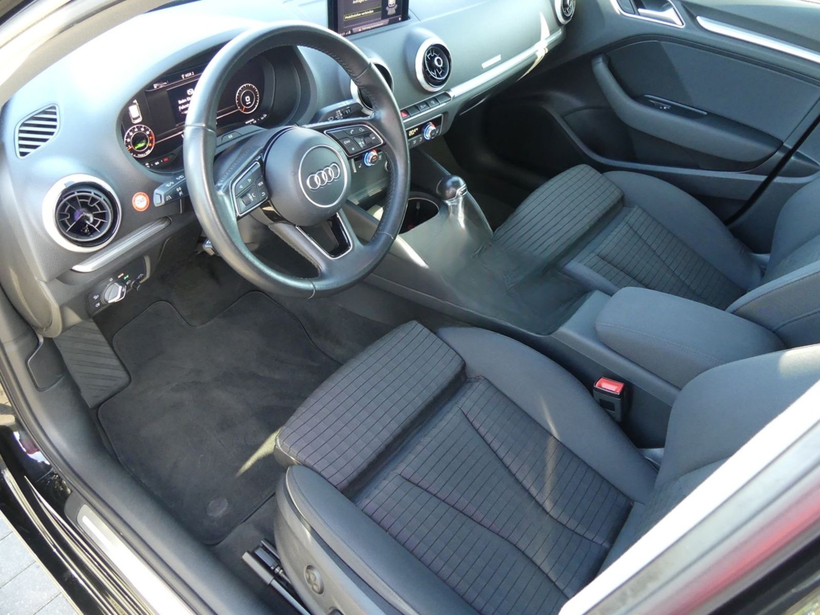 Audi A3 Sportback 1.4 TFSI LED Virtual ACC Sitzheizun foto 9