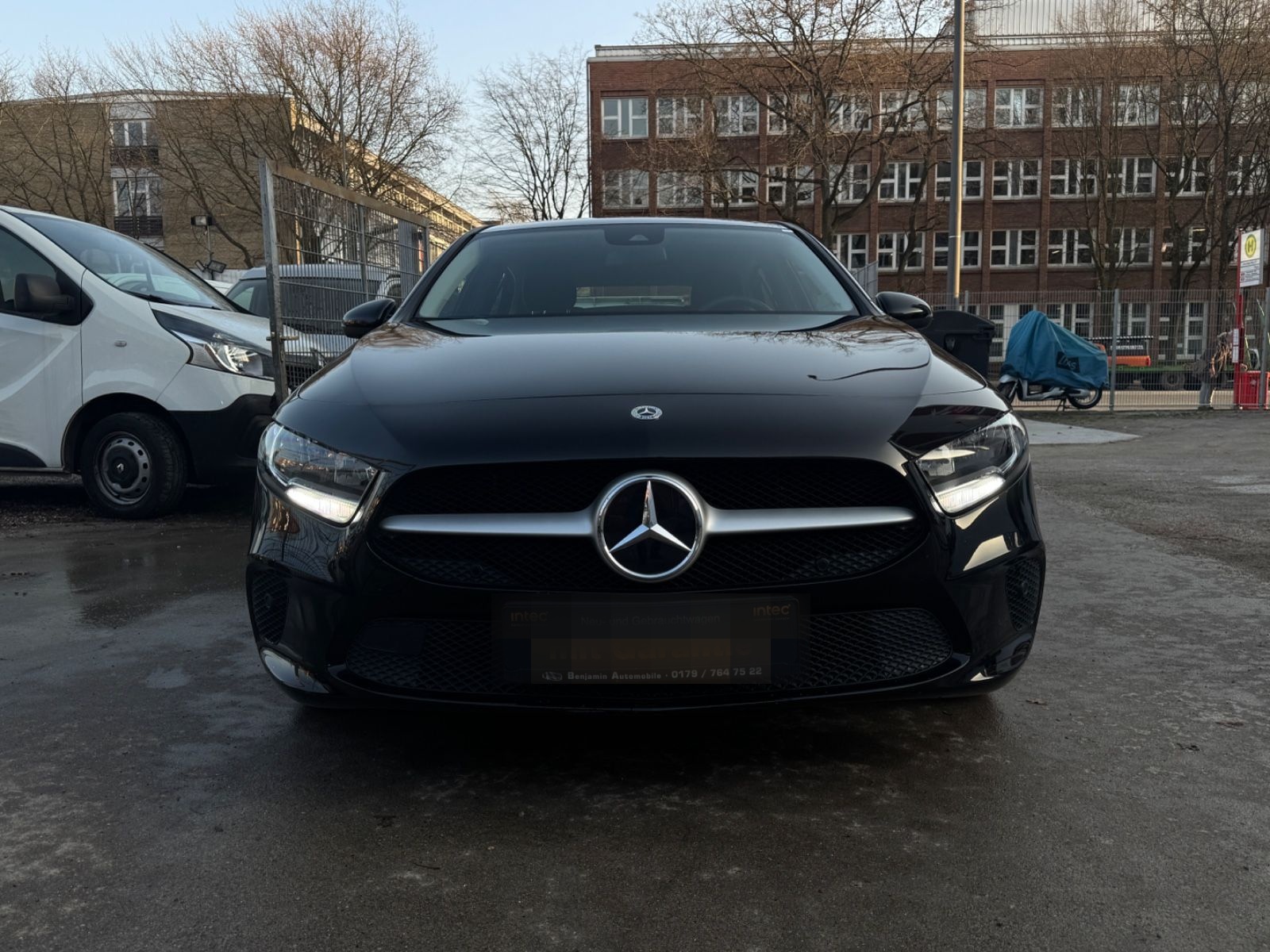Mercedes-Benz A 250e*1.Hand*Scheckheft*CarPlay*NAVI*Parkpilot* foto 2