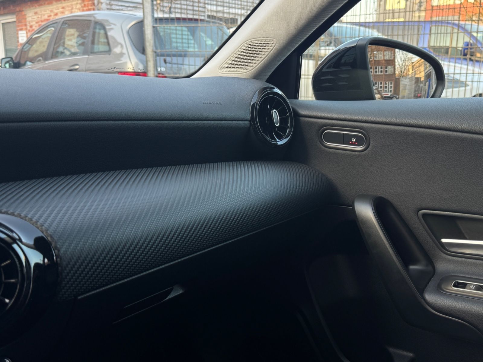 Mercedes-Benz A 250e*1.Hand*Scheckheft*CarPlay*NAVI*Parkpilot* foto 22