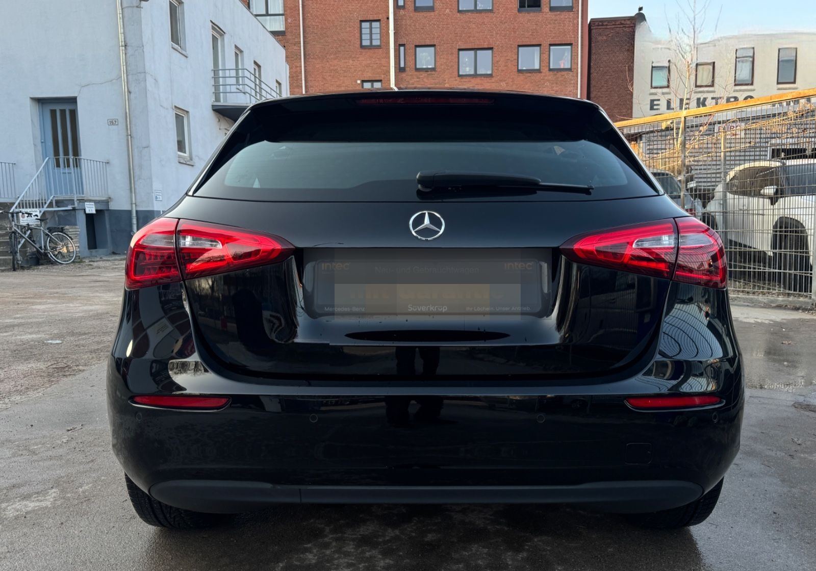 Mercedes-Benz A 250e*1.Hand*Scheckheft*CarPlay*NAVI*Parkpilot* foto 6