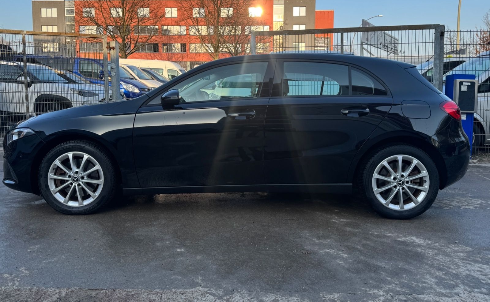 Mercedes-Benz A 250e*1.Hand*Scheckheft*CarPlay*NAVI*Parkpilot* foto 8