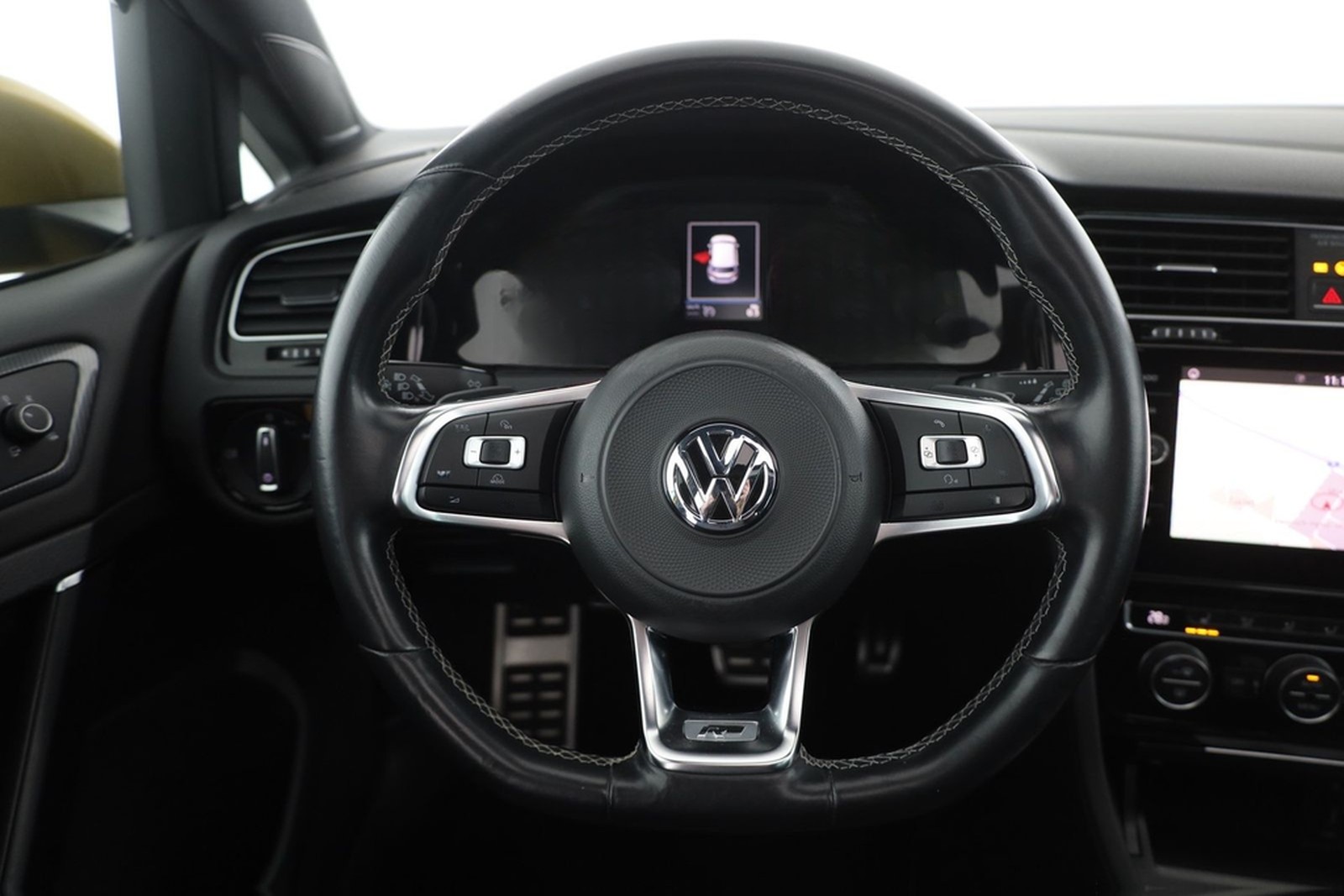 Volkswagen Golf VII 1.5 TSI DSG R-Line LED Navi Panorama foto 14
