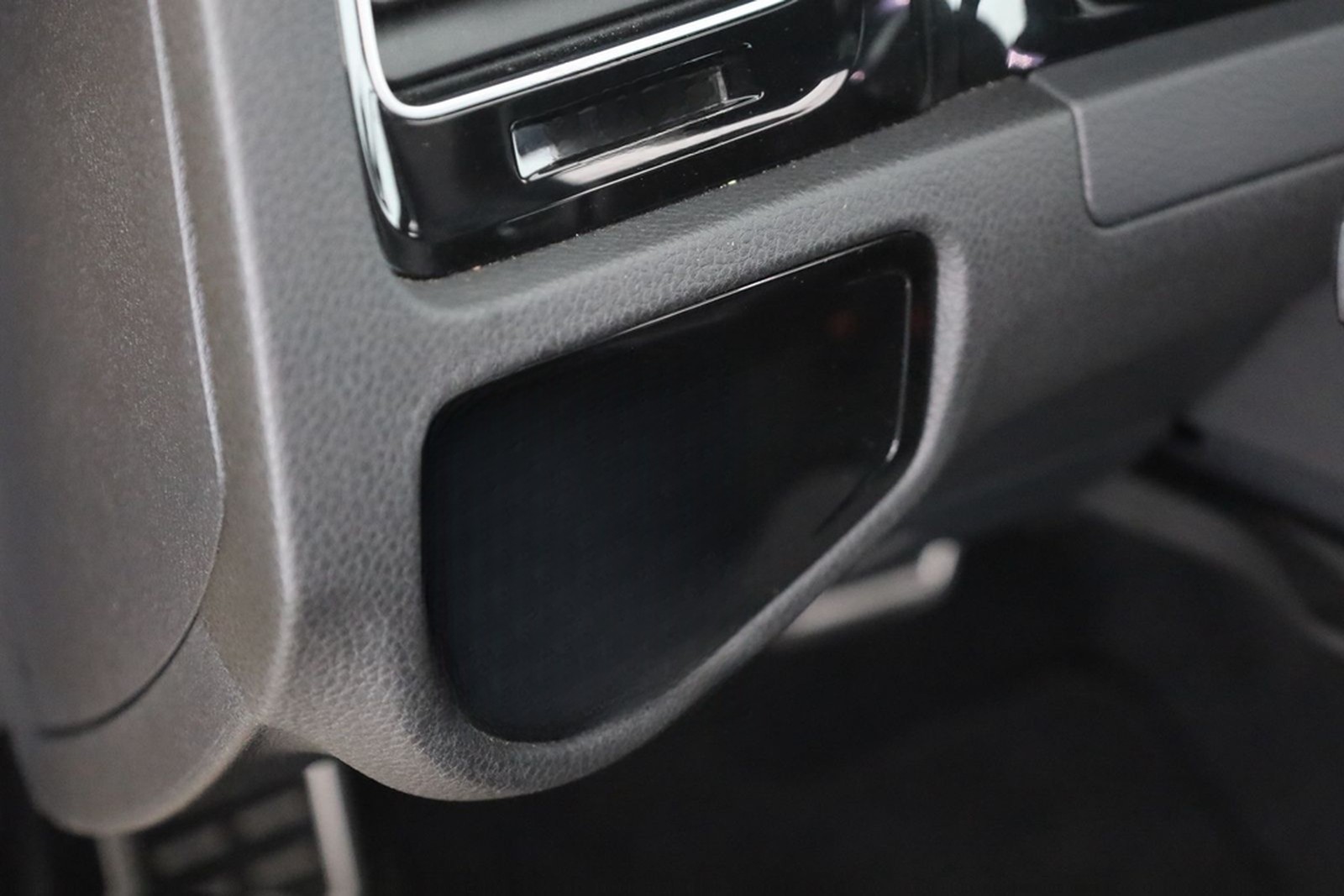 Volkswagen Golf VII 1.5 TSI DSG R-Line LED Navi Panorama foto 20