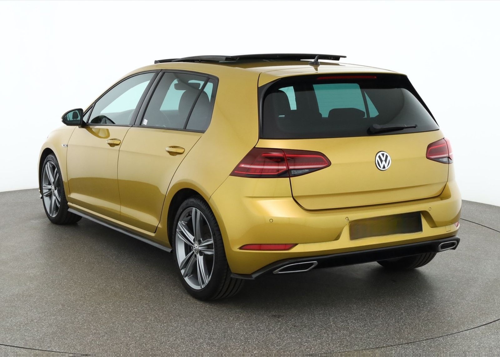 Volkswagen Golf VII 1.5 TSI DSG R-Line LED Navi Panorama foto 3
