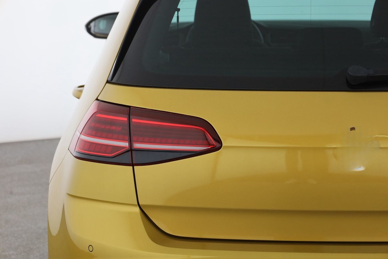 Volkswagen Golf VII 1.5 TSI DSG R-Line LED Navi Panorama foto 29