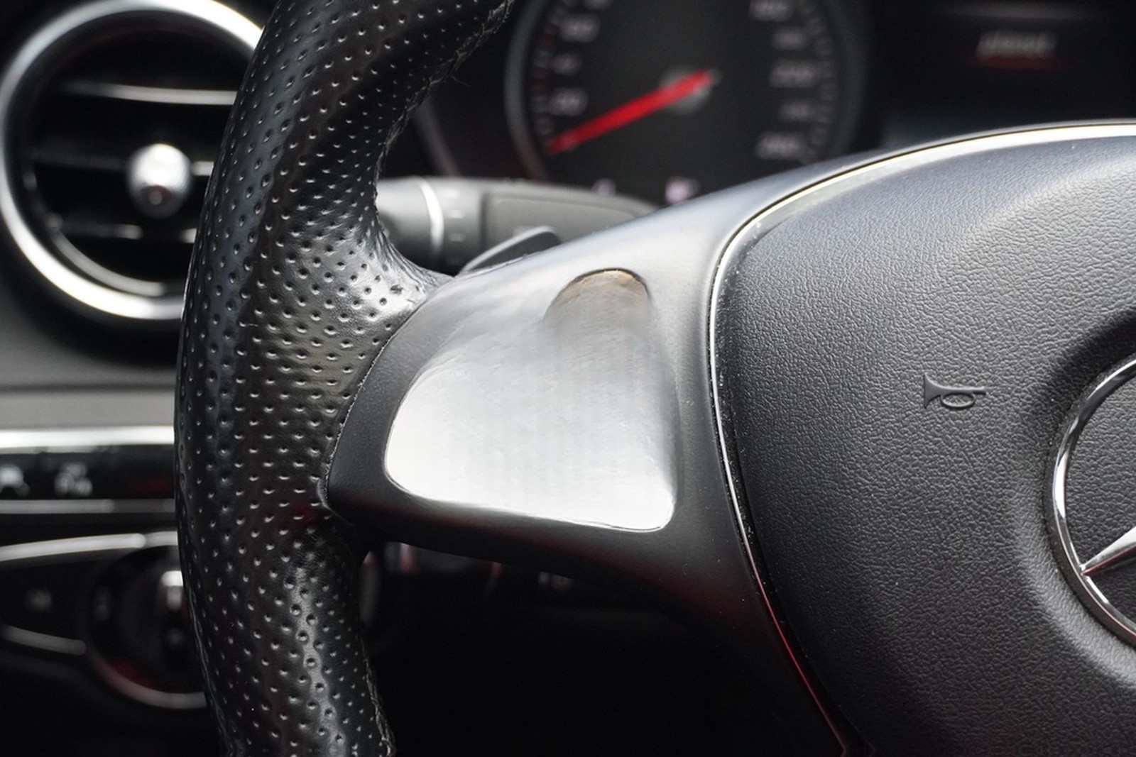 Mercedes-Benz C180 Avantgarde LED Navi Sitzheizung Schiebedach foto 20