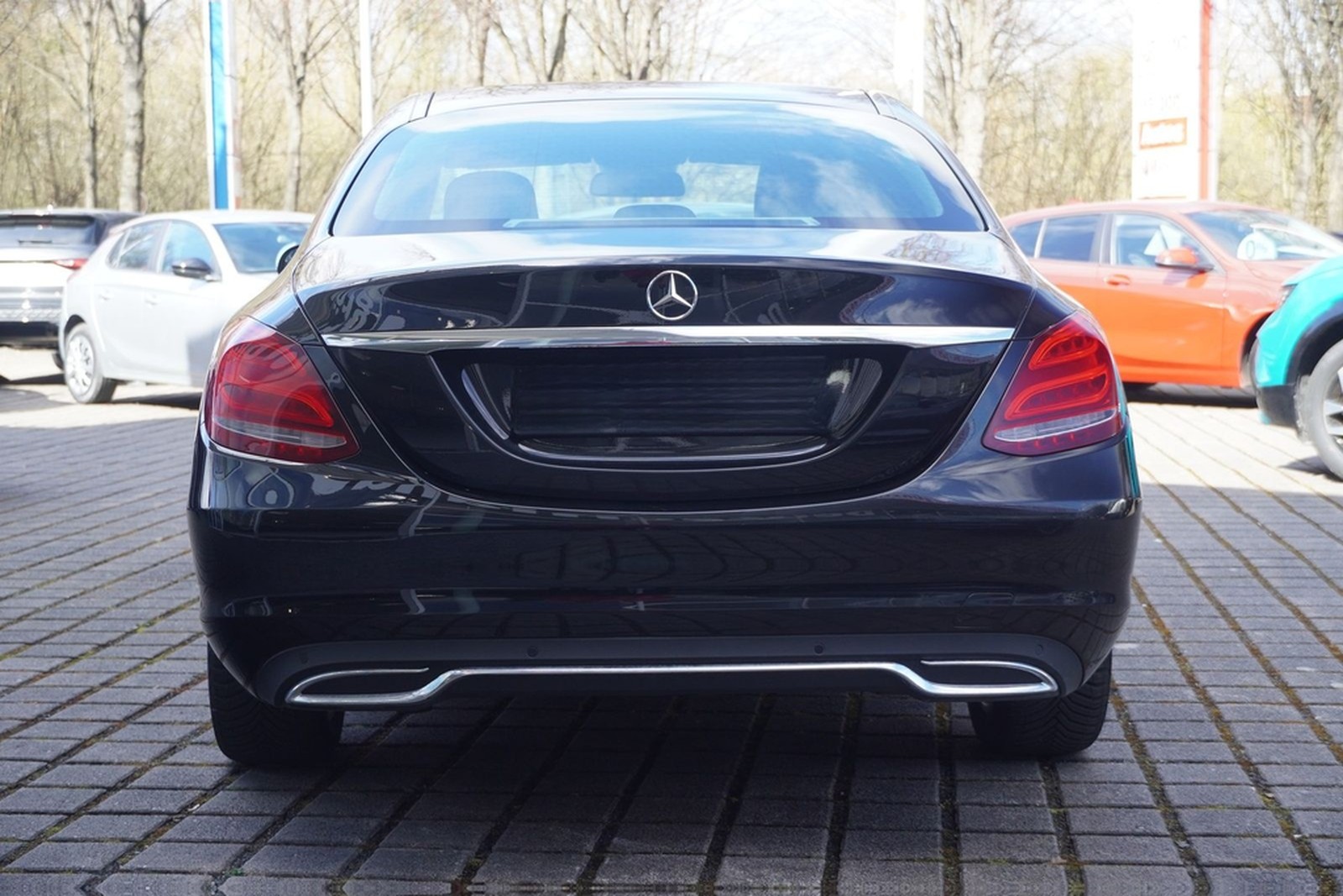 Mercedes-Benz C180 Avantgarde LED Navi Sitzheizung Schiebedach foto 4