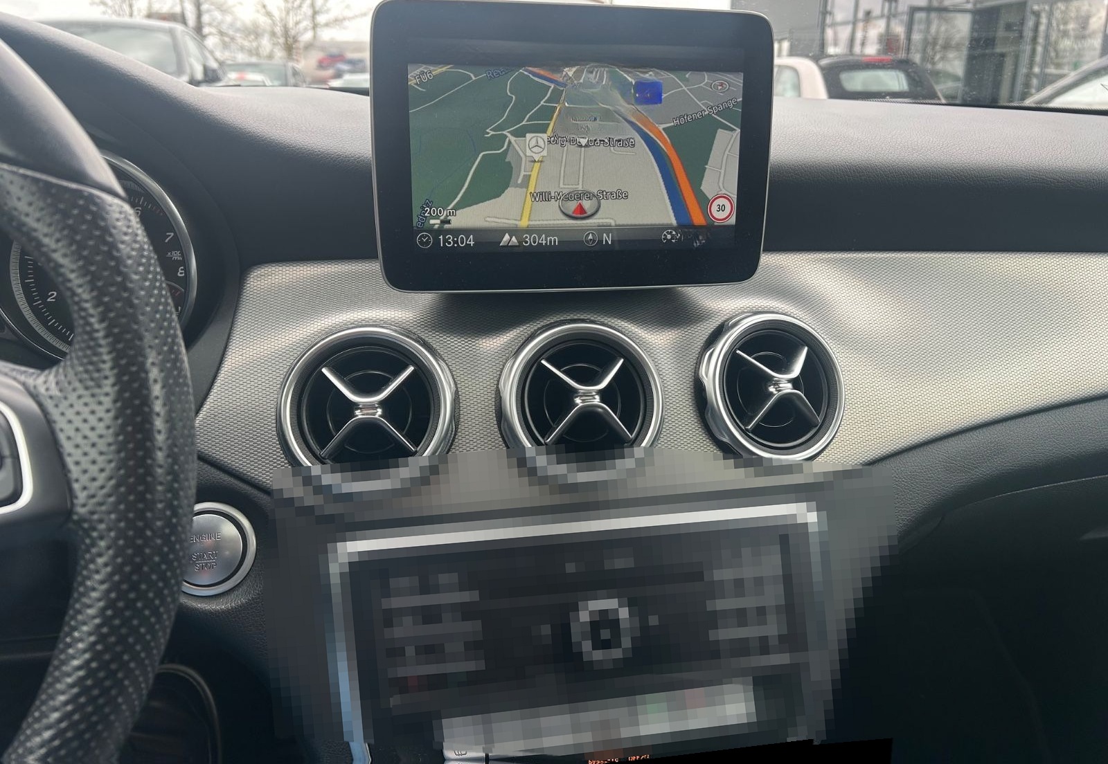 Mercedes-Benz GLA 180 / PANO/LED/KAM foto 11