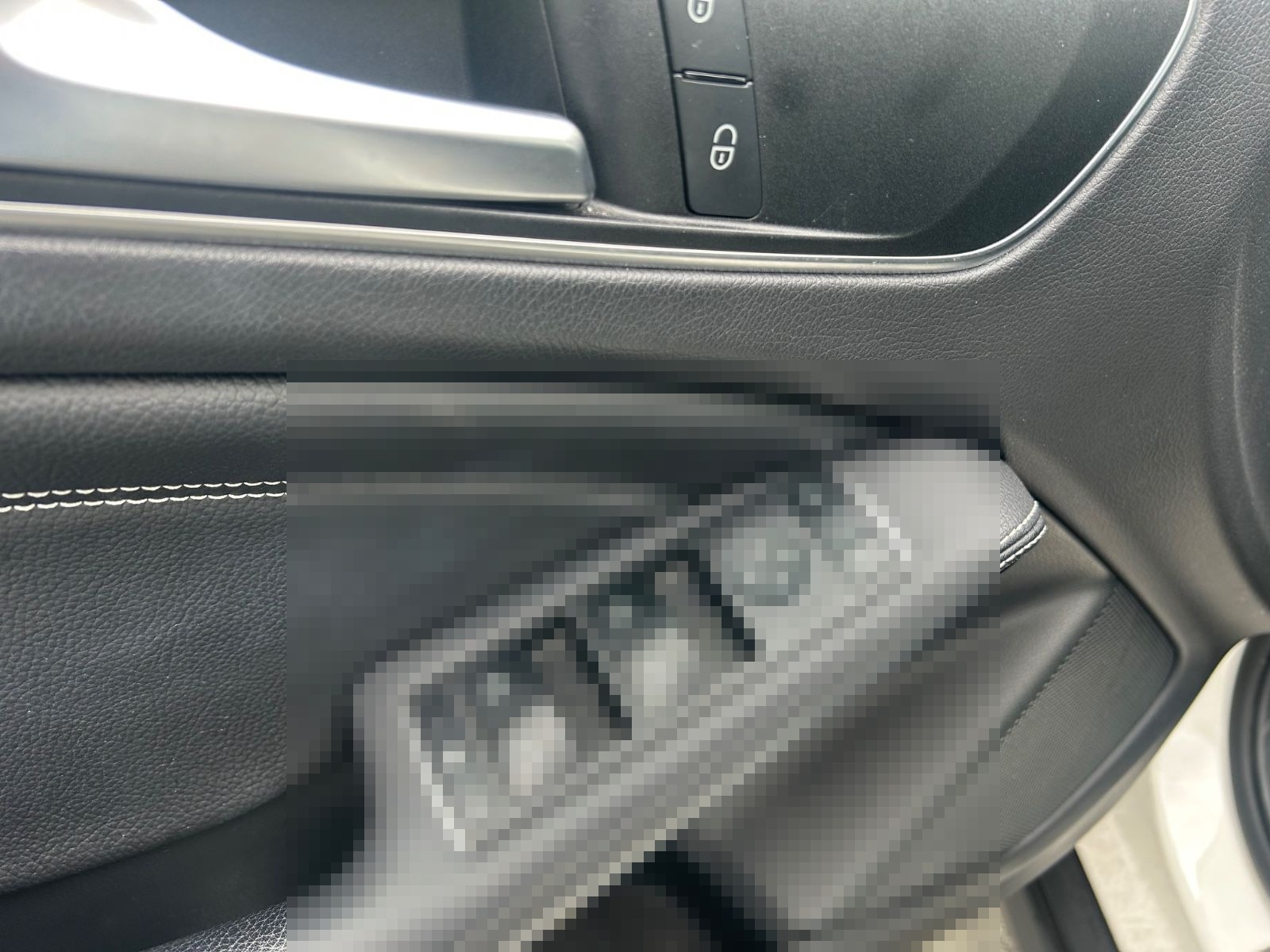Mercedes-Benz GLA 180 / PANO/LED/KAM foto 16