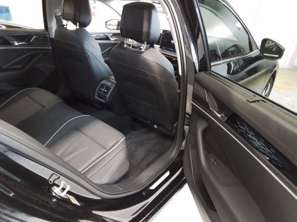 Volkswagen Passat Elegance 1.5 eHybrid HUD Pano AHK H&K 360 foto 5