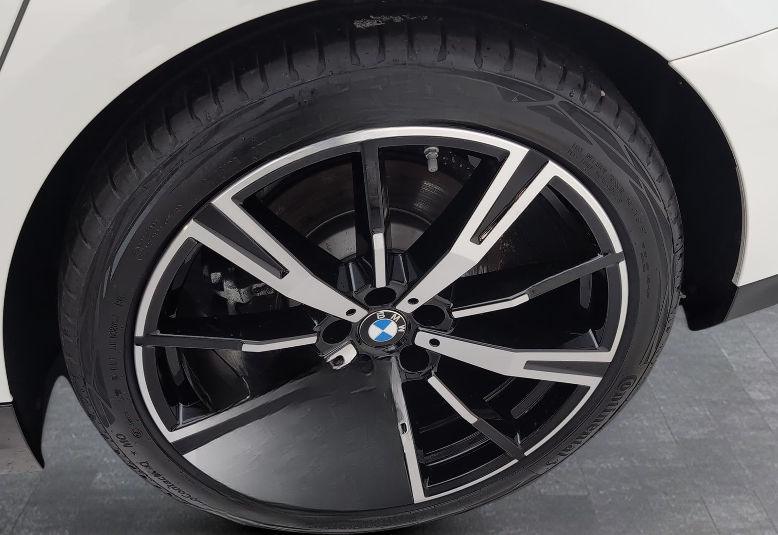 BMW 520d xDrive Touring M Sport Standheizung AHK foto 17