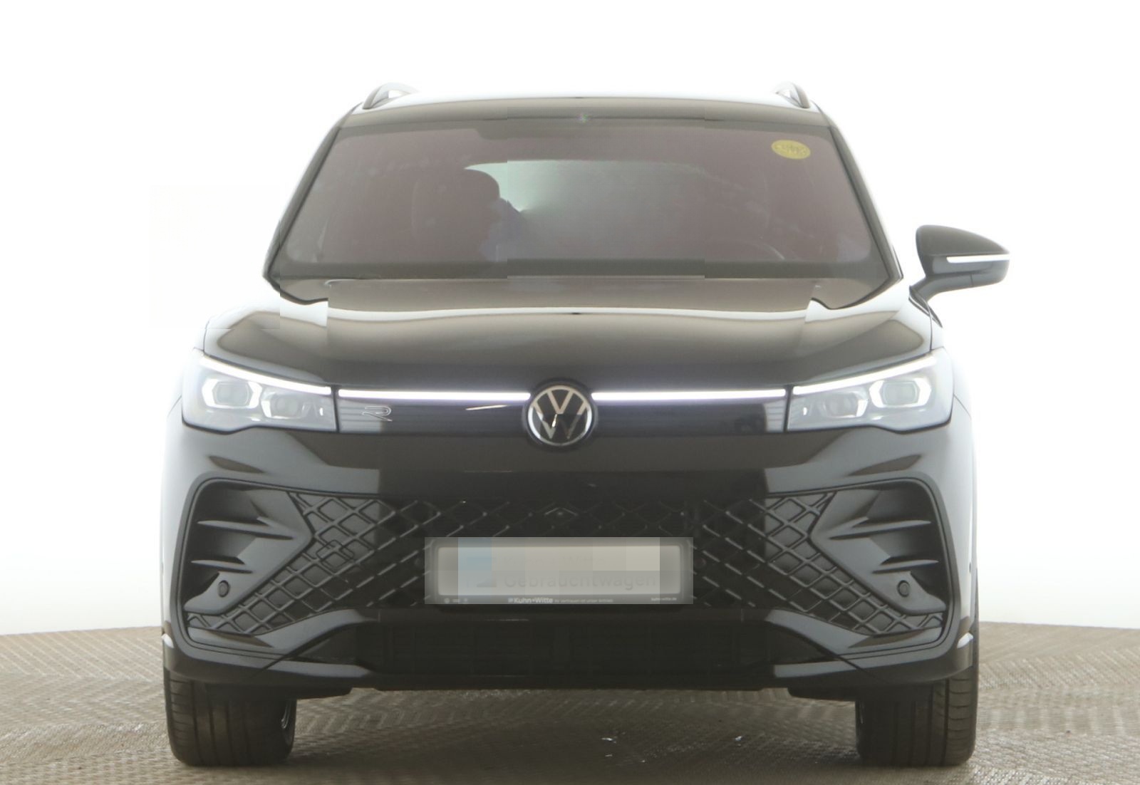 Volkswagen Tiguan 2.0 TDI R-Line AHK+Matrix+RFK+Navi+StandH foto 3