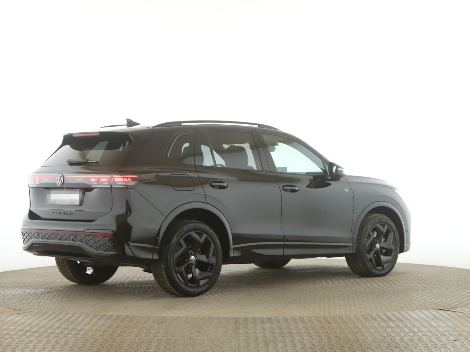 Volkswagen Tiguan 2.0 TDI R-Line AHK+Matrix+RFK+Navi+StandH foto 8