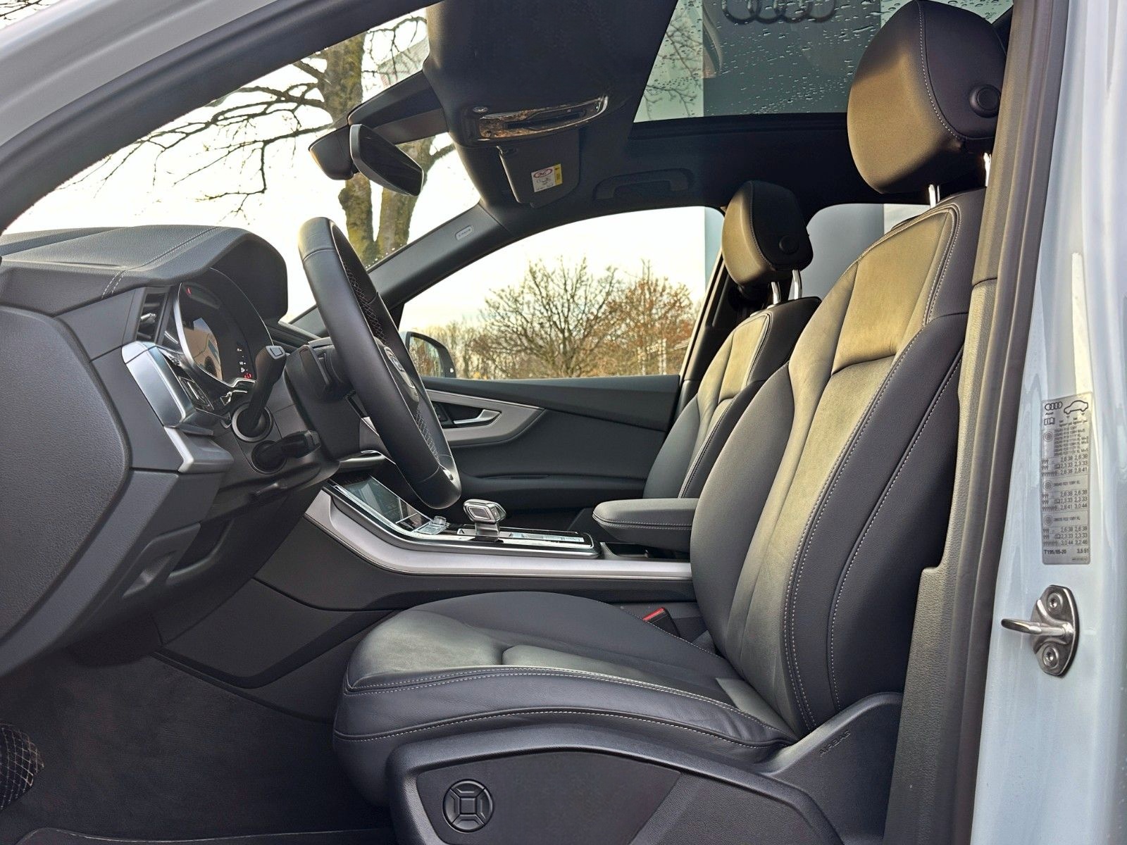 Audi Q7 55TFSI qu S LINE BLACK HUD PANO AHK 7-SITZER foto 13