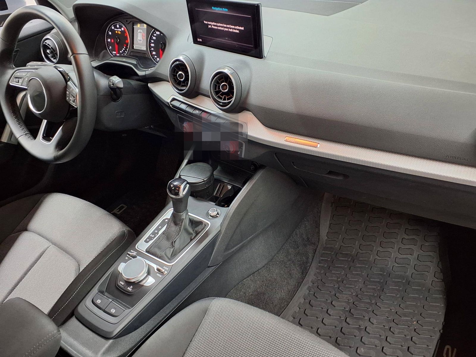 Audi Q2 35 TFSI S tronic advanced BLIS KAM foto 6