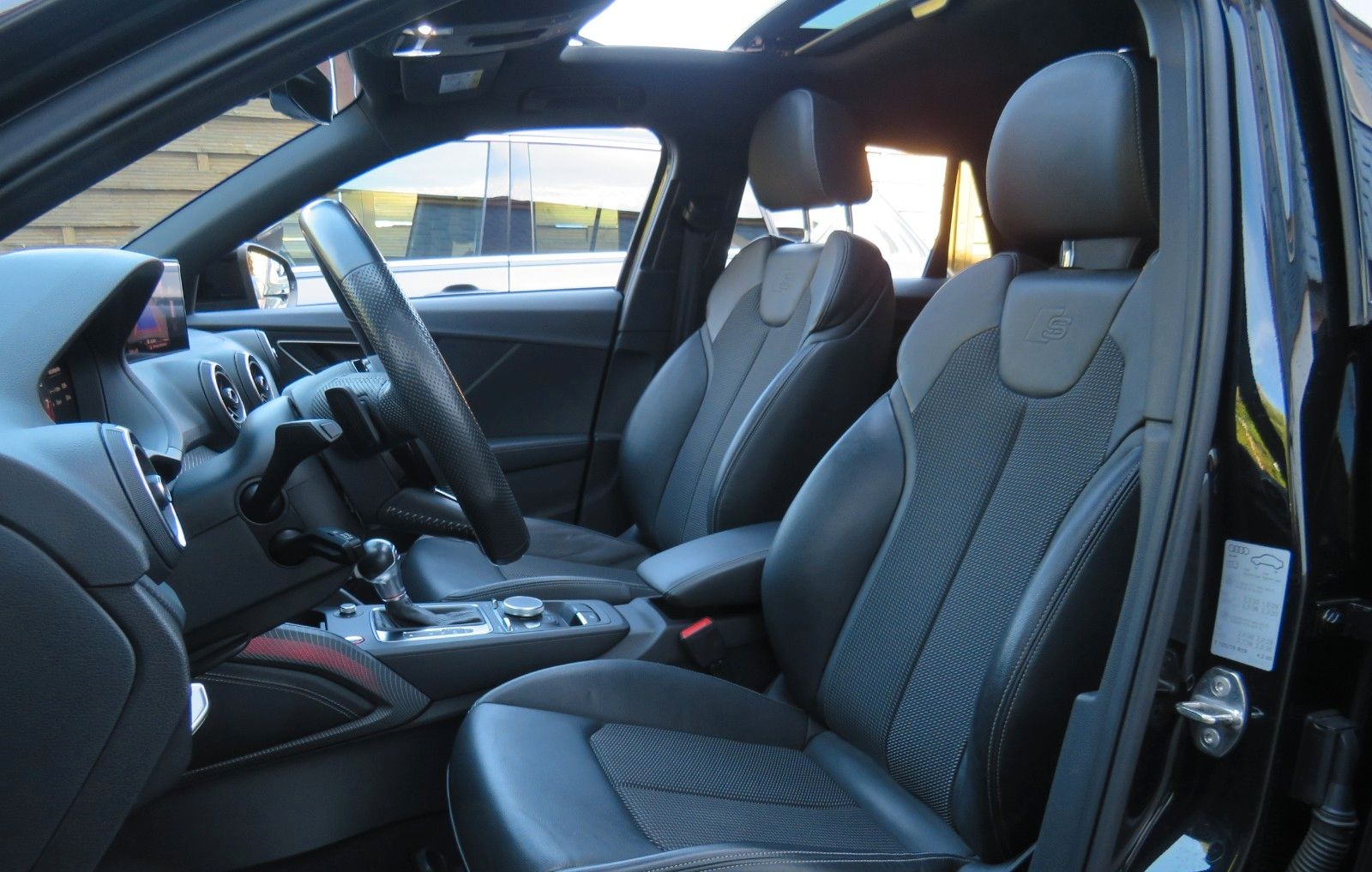 Audi SQ2 2.0 TFSI quattro // ACC, R-Kam, Pano, Virtl. foto 14