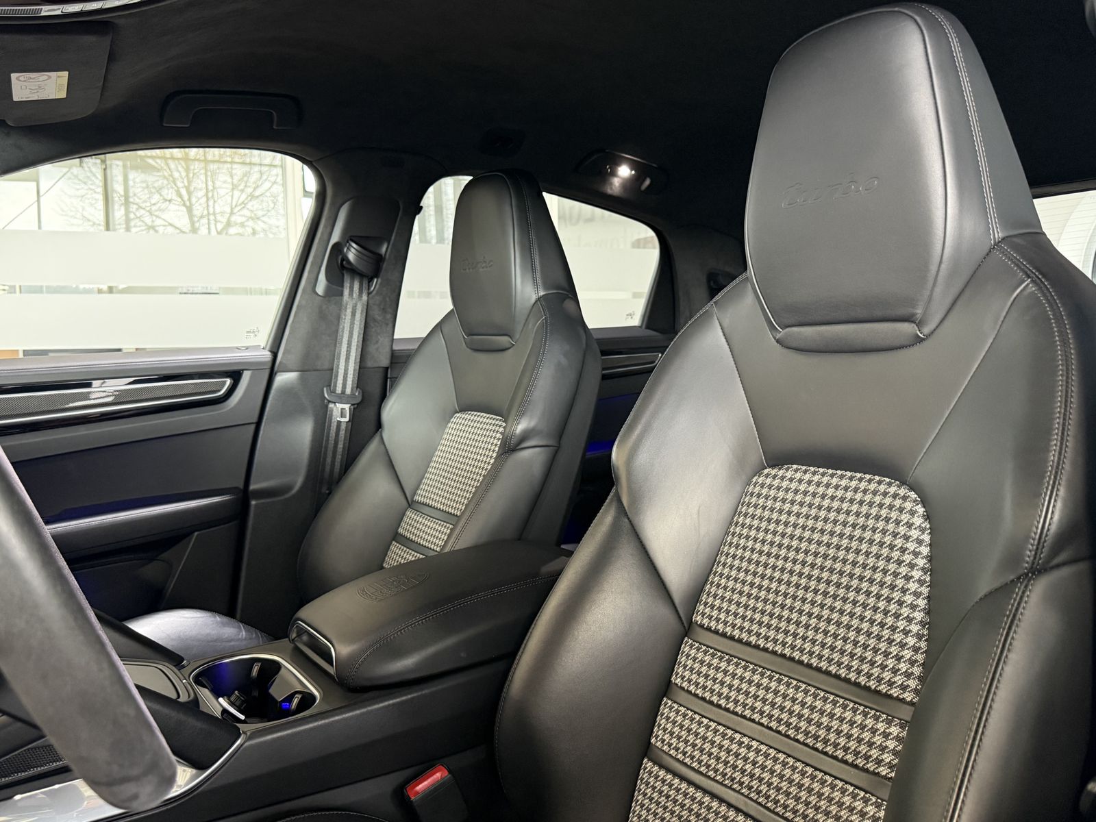 Porsche Cayenne Turbo Coupe Leichtbau-Paket Matrix InnoD foto 20