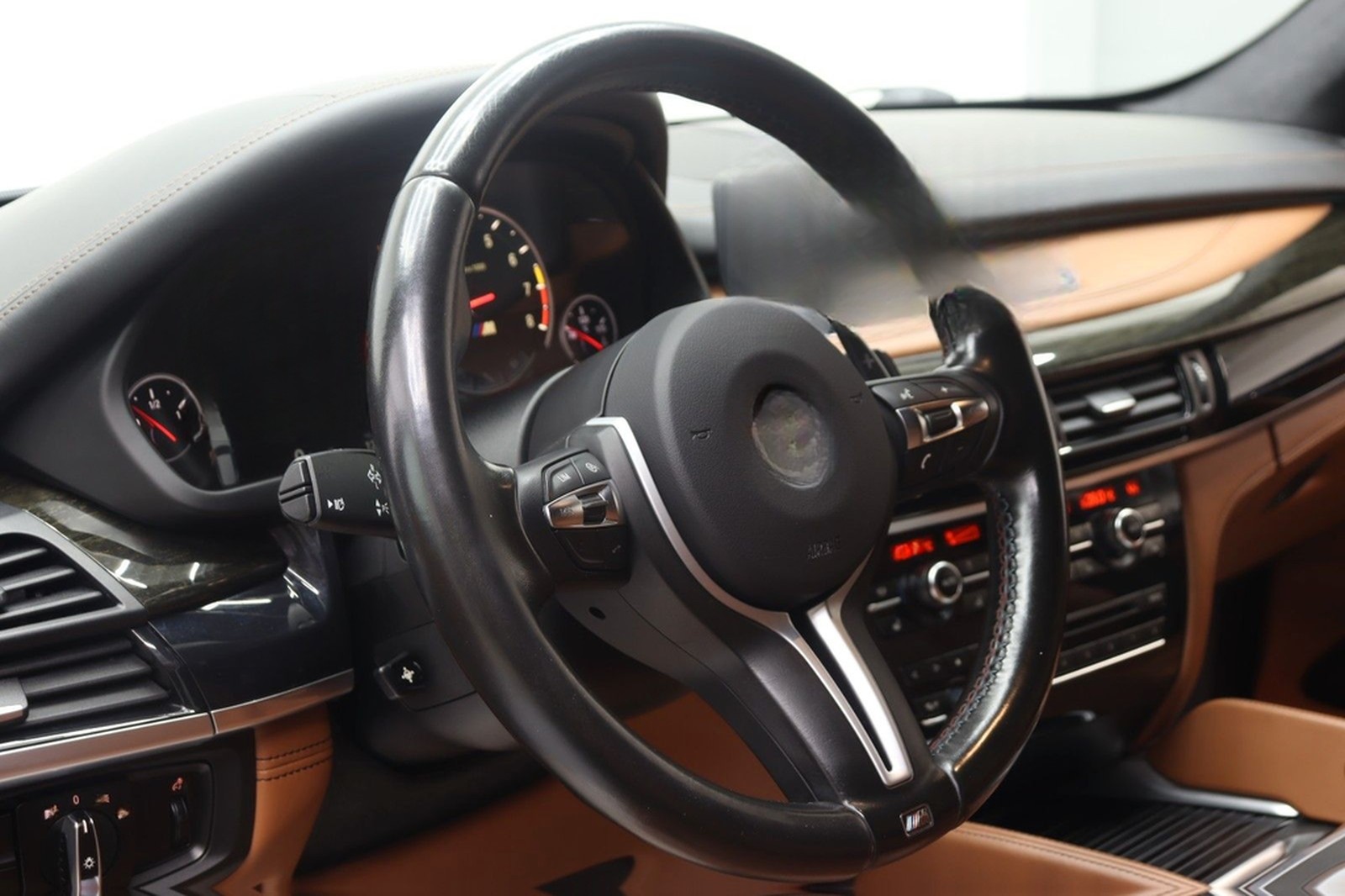 BMW X5 M~HuD~Navi~H/K~SZBL~4SZH~4Zonen~Memory~Shadow foto 17