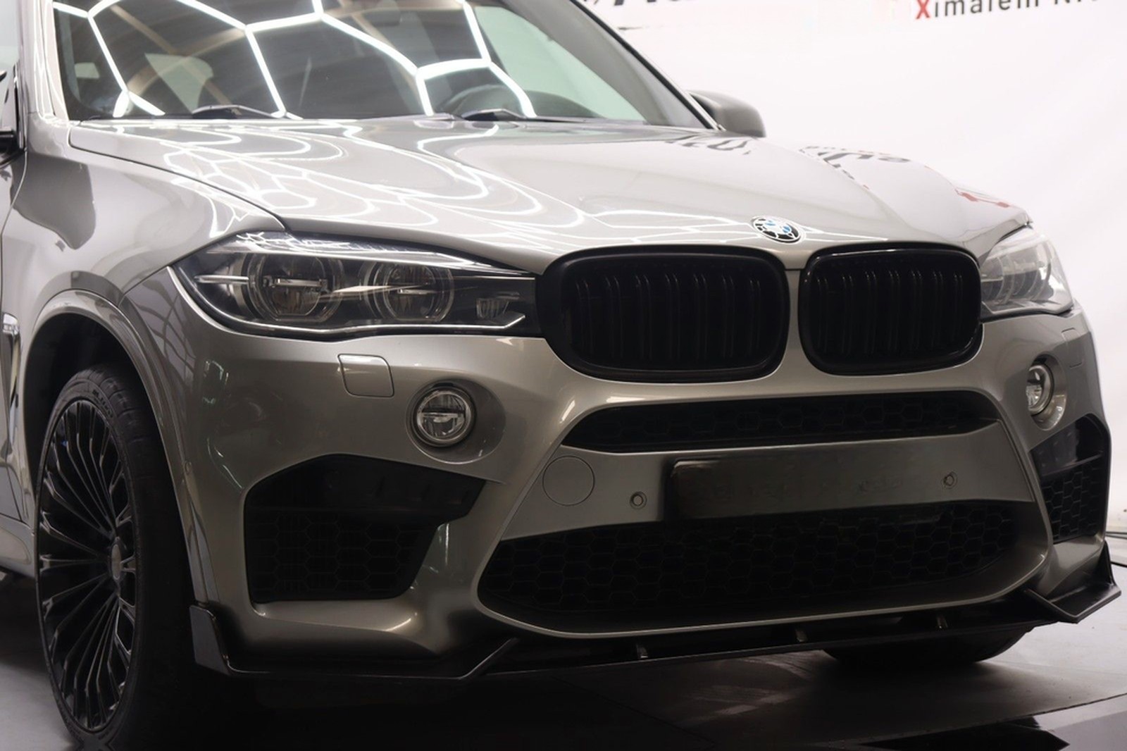 BMW X5 M~HuD~Navi~H/K~SZBL~4SZH~4Zonen~Memory~Shadow foto 9