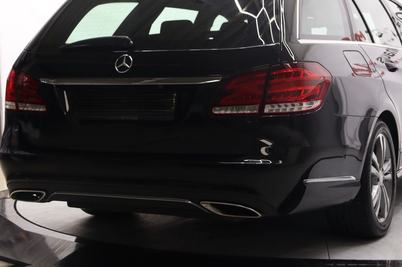 Mercedes-Benz E 200 CGI BlueEfficiency Avantgarde~SZH~Kam~StHz foto 13