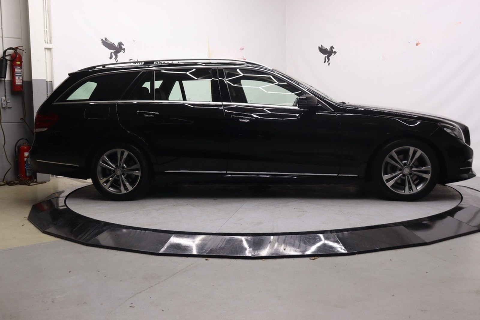 Mercedes-Benz E 200 CGI BlueEfficiency Avantgarde~SZH~Kam~StHz foto 14