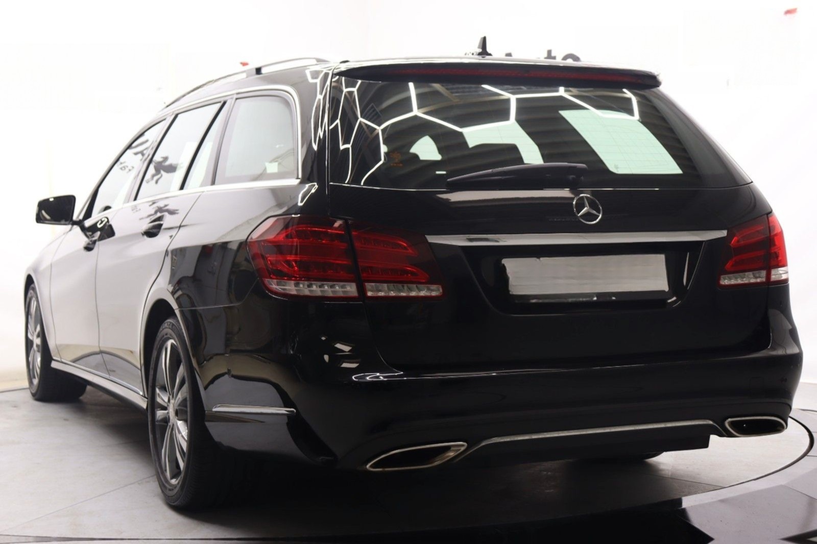 Mercedes-Benz E 200 CGI BlueEfficiency Avantgarde~SZH~Kam~StHz foto 4