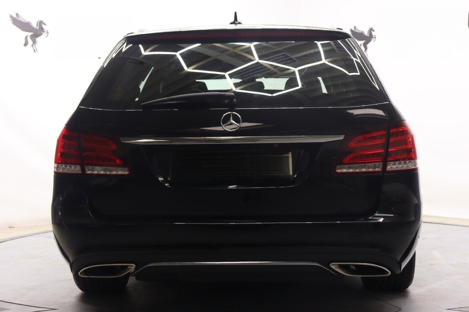 Mercedes-Benz E 200 CGI BlueEfficiency Avantgarde~SZH~Kam~StHz foto 7