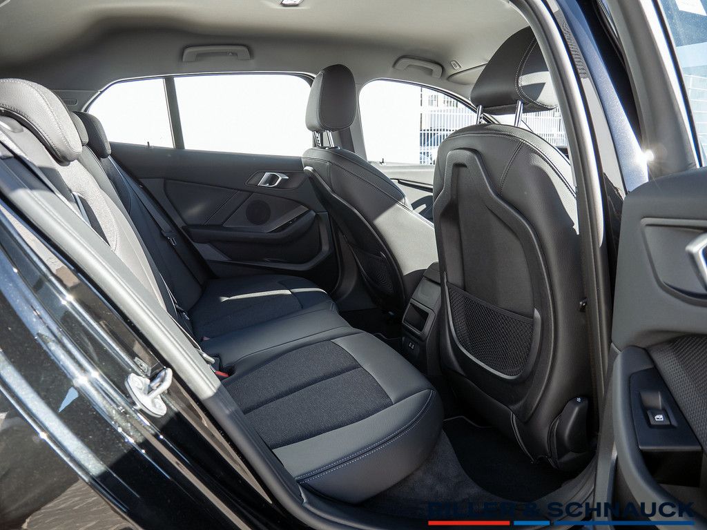 BMW 120i Sport Line LED+NAVI+KAM+LENKRADHZG foto 8