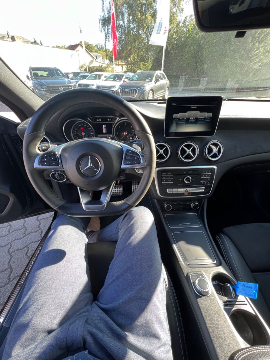 Mercedes-Benz CLA 220 CLA -Klasse Shooting Brake foto 8