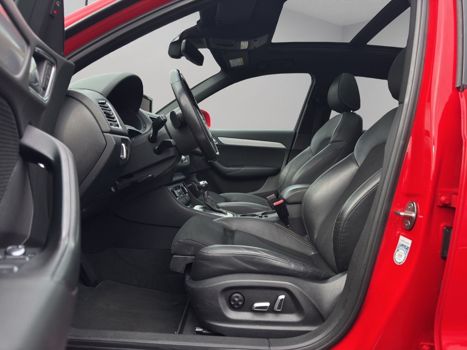 Audi Q3 2x S-Line quattro*Pano*LED*BOSE*AHK*Side*Lane foto 10