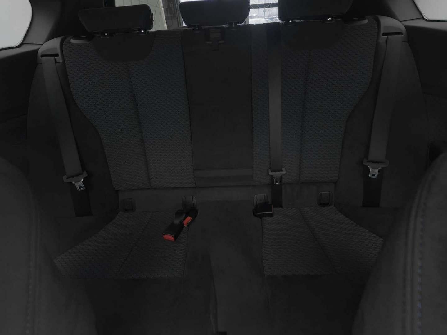 BMW M135i SHADOW 18Z./LED-AD/eGSD/KAM./HiFi/e-SITZE foto 12