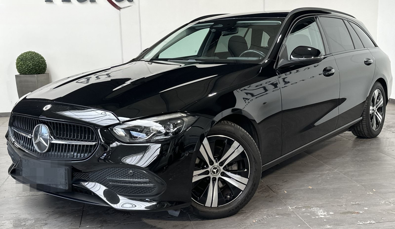 Mercedes-Benz C 180 T Avantgarde NAV+LED+KAM+PANO+AHK+VCOCKPIT foto 2