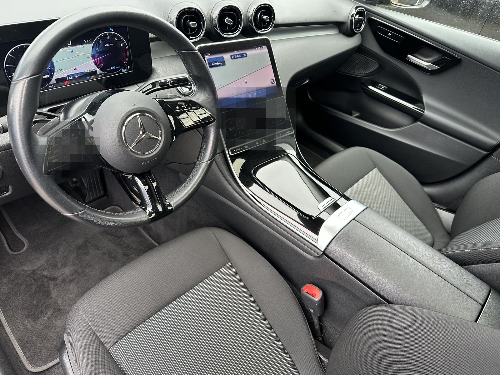 Mercedes-Benz C 180 T Avantgarde NAV+LED+KAM+PANO+AHK+VCOCKPIT foto 9