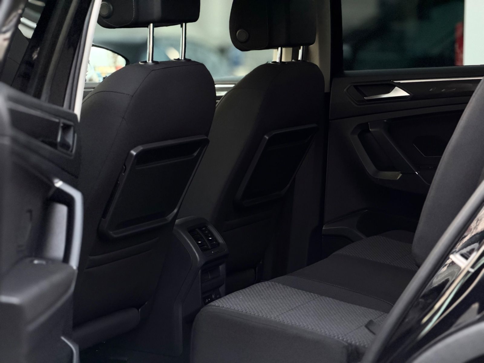 Volkswagen Tiguan Allspace Comfortline 7-Sitzer*Kam*Ahk*Shz foto 21