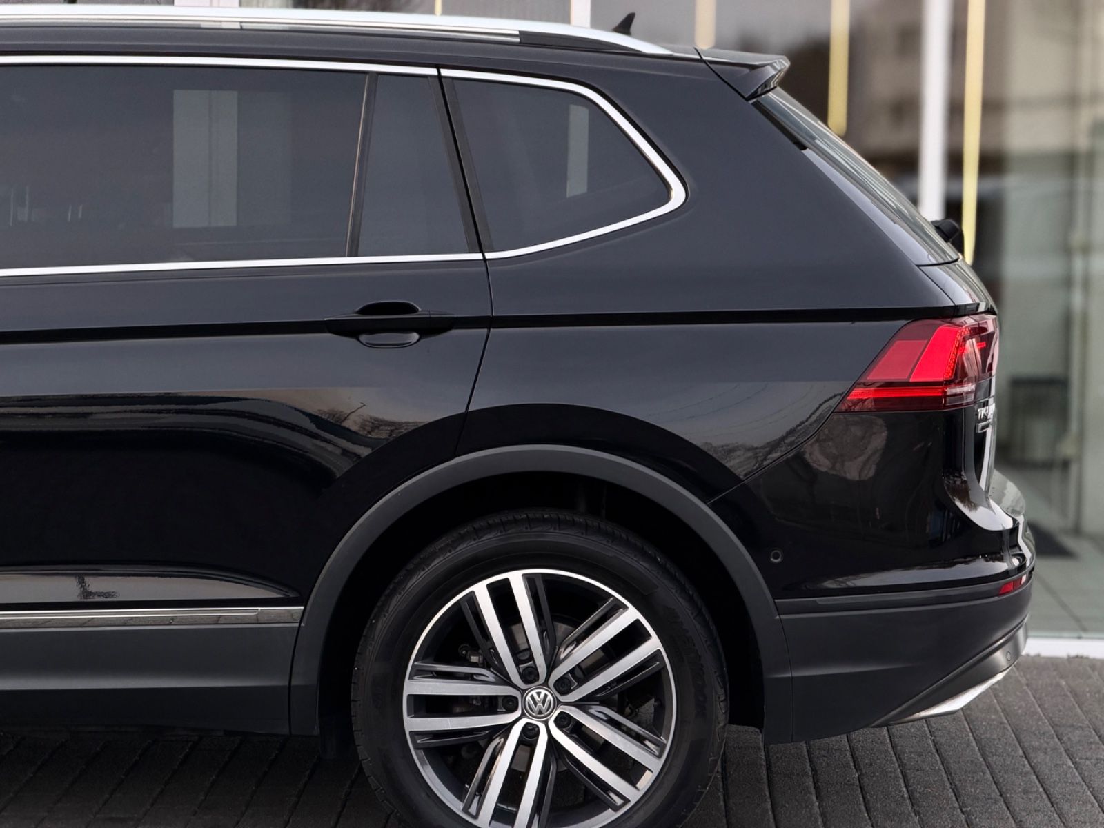 Volkswagen Tiguan Allspace Comfortline 7-Sitzer*Kam*Ahk*Shz foto 24