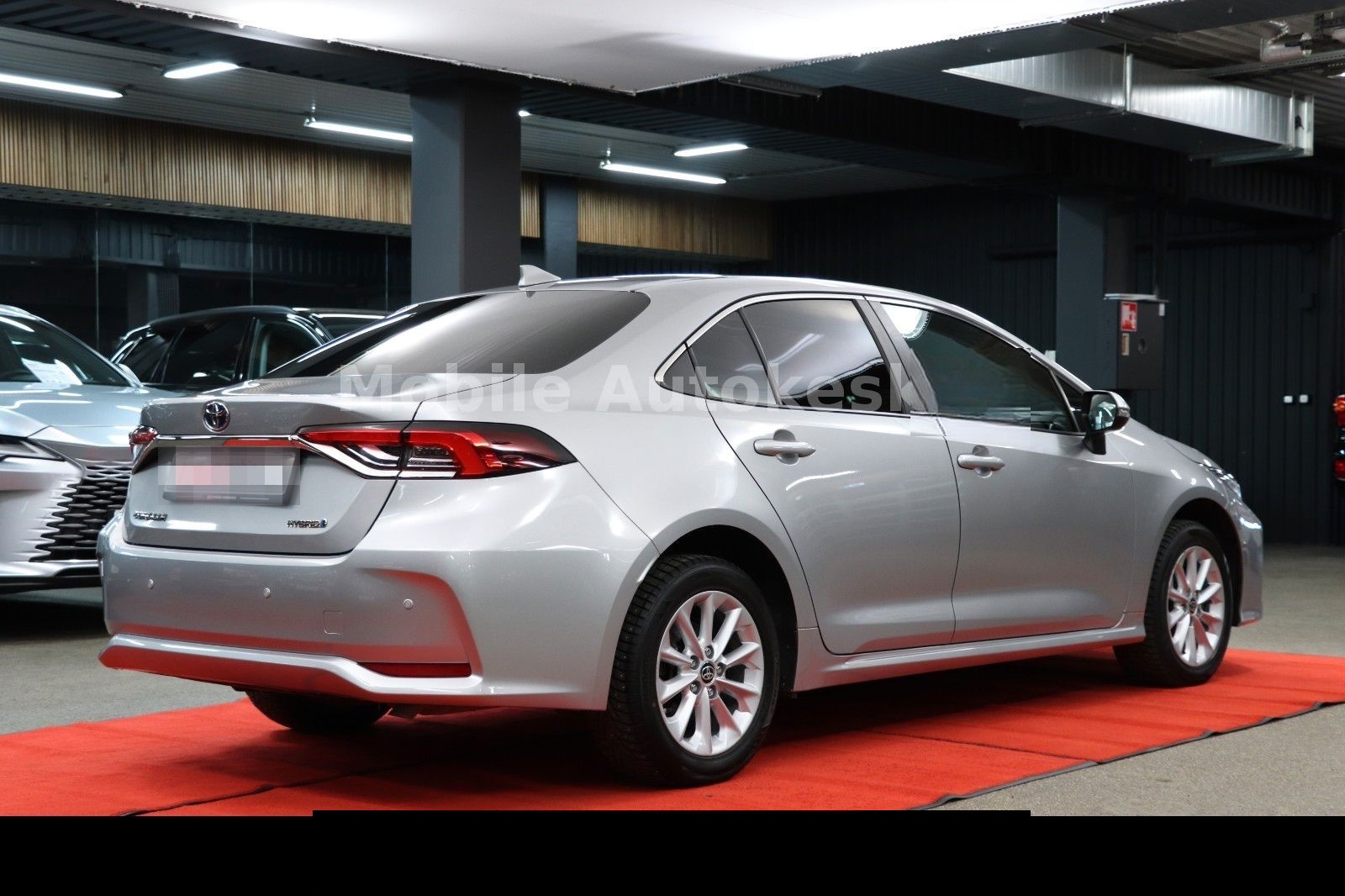 Toyota Corolla Hybrid foto 2