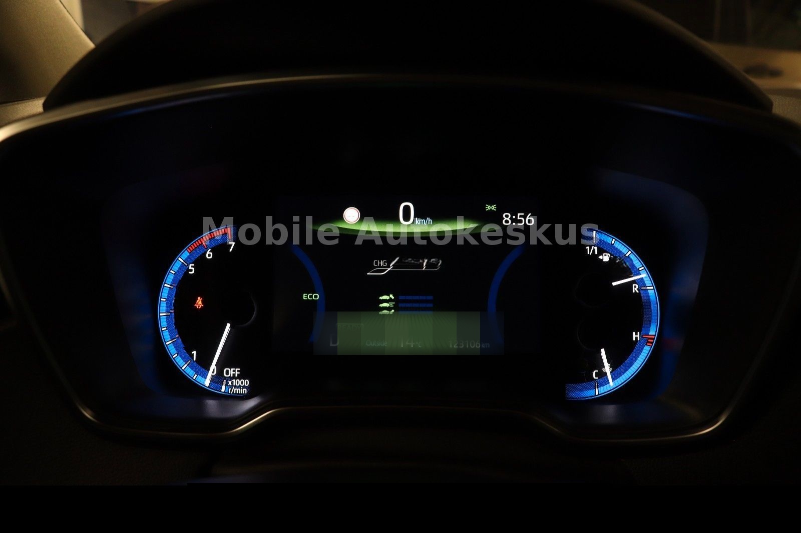 Toyota Corolla Hybrid foto 15
