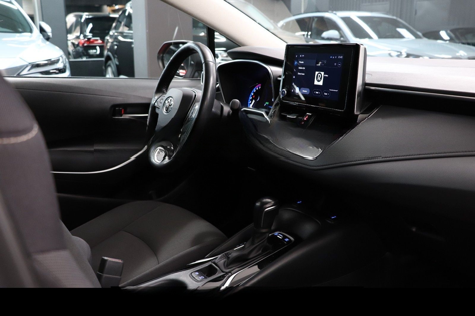 Toyota Corolla Hybrid foto 17
