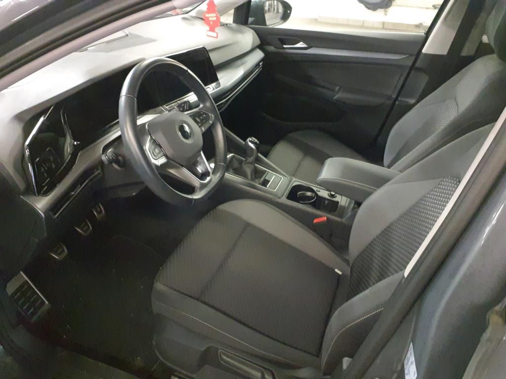 Volkswagen Golf VIII Lim. 1.5 TSI Active LED+ STHZ HuD NAVI foto 5